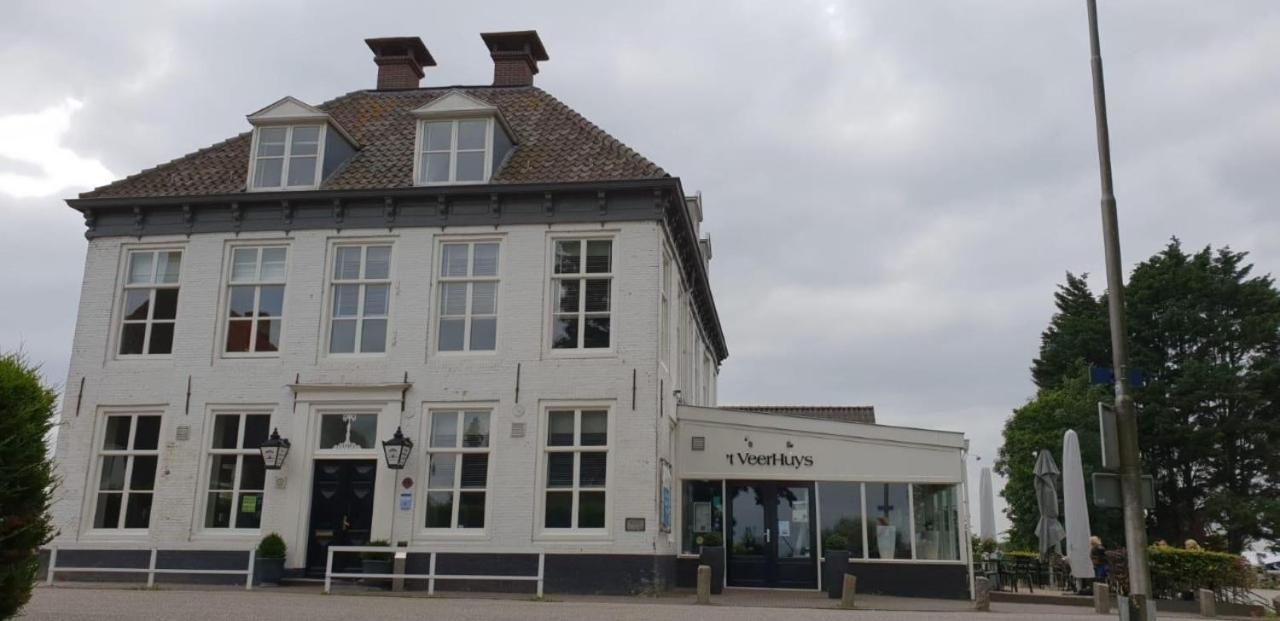 'T Veerhuys Hotel Beusichem Eksteriør billede